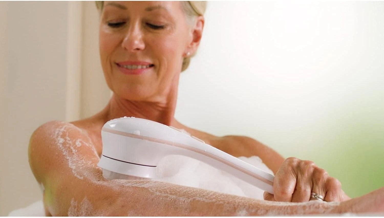 Flawless Cleanse Spa Shower Wand - Cordless Spinning Bath Brush with 4 Attachmen