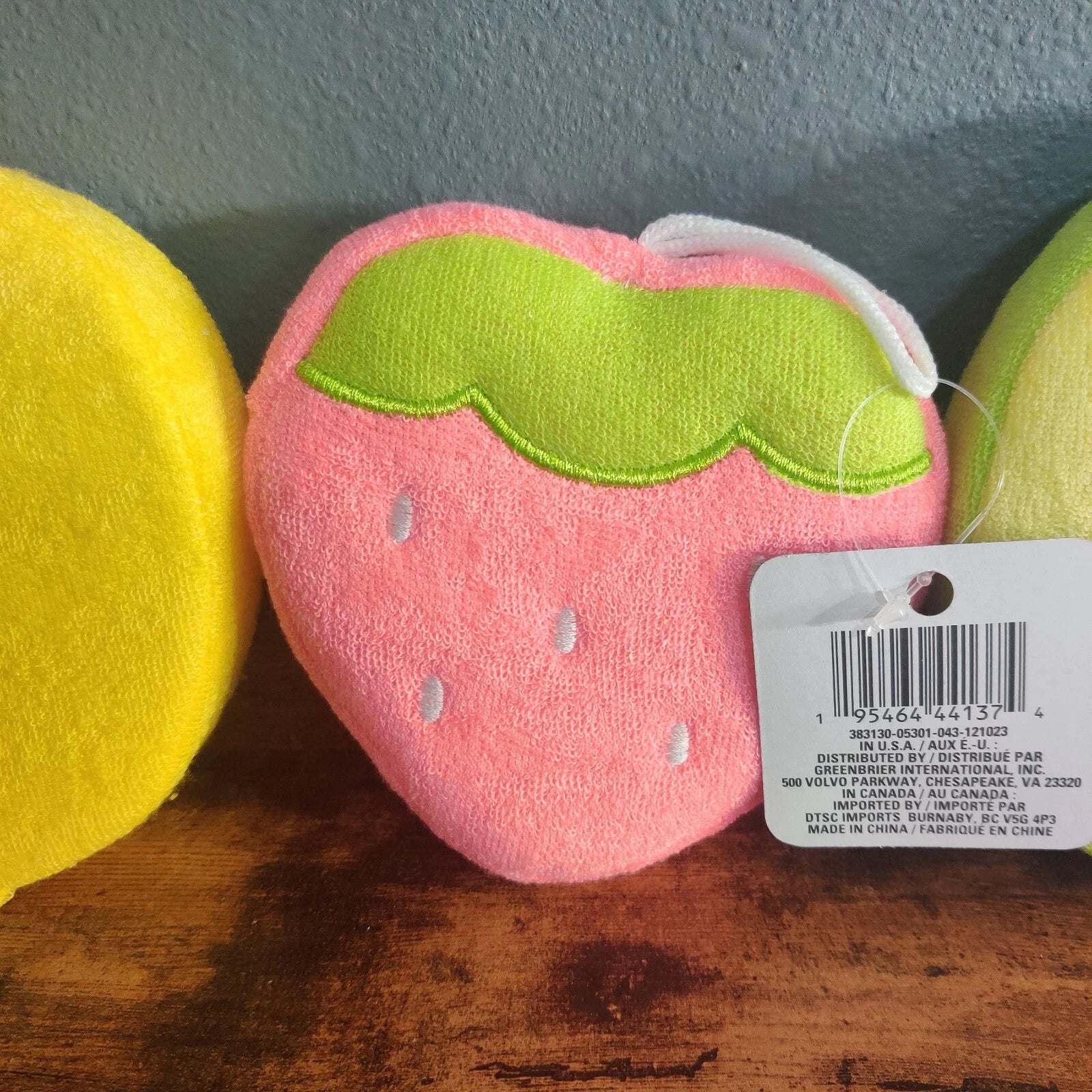 Bath Sponge Set NWT Lemon Strawberry Avocado Cute Kawaii Fruit Body Loofah Scrub